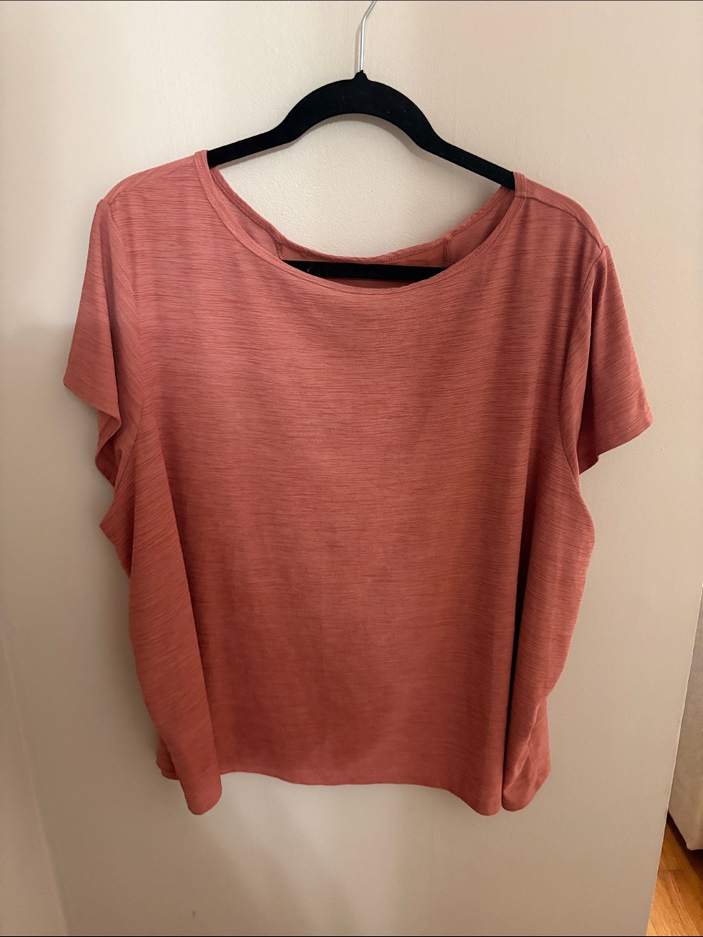 Old Navy Short Sleeve Tee in Dusty Rose
